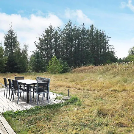 Four-bedroom In 4 Holiday home Aalbaek