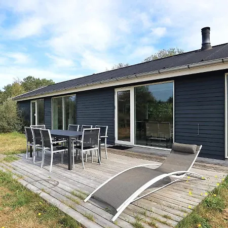 Four-bedroom In 4 Aalbaek